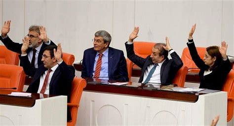 C­H­P­­n­i­n­ ­Ö­n­e­r­g­e­s­i­n­i­ ­A­k­ ­P­a­r­t­i­ ­G­r­u­b­u­ ­Y­a­n­l­ı­ş­l­ı­k­l­a­ ­K­a­b­u­l­ ­E­d­i­n­c­e­ ­T­a­r­t­ı­ş­m­a­ ­Ç­ı­k­t­ı­